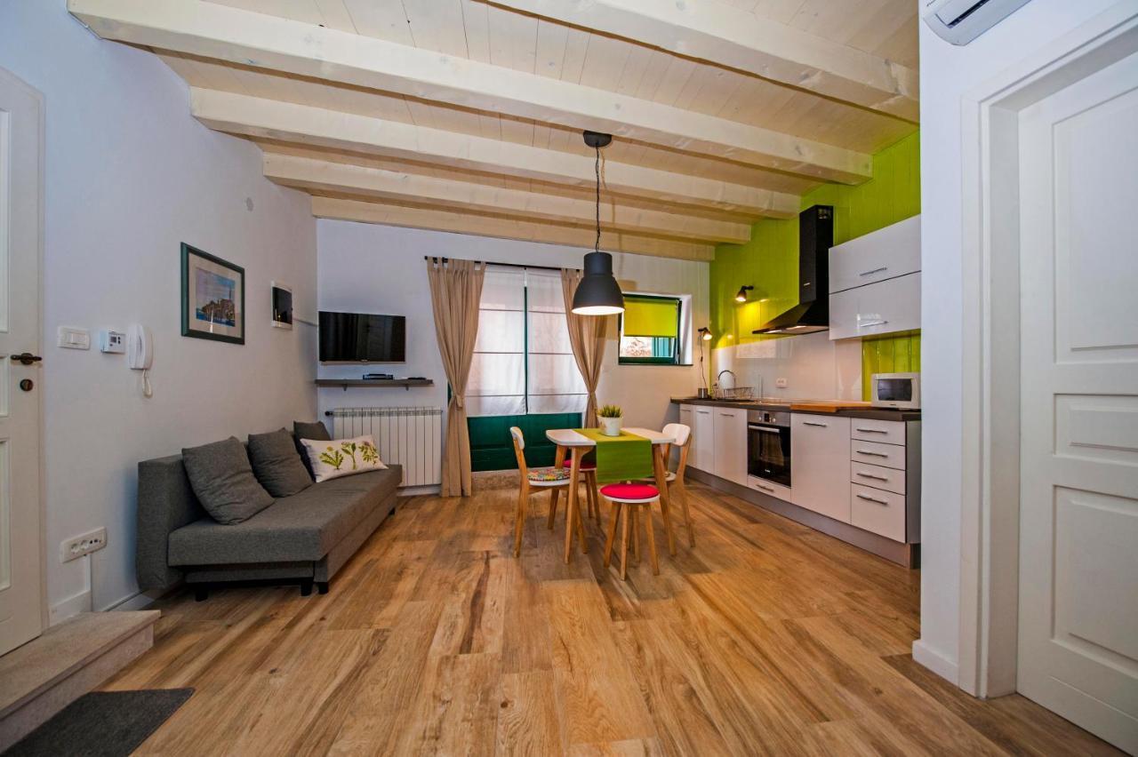 Apartments Tizi Rovinj Exteriör bild